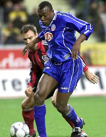 步确立其作 步确立其作